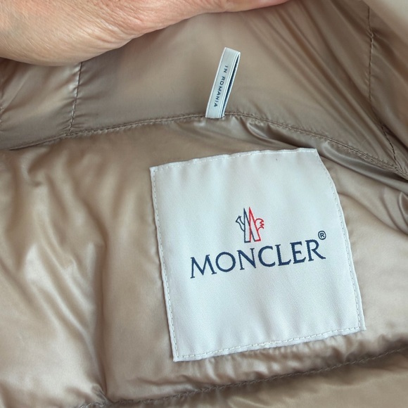 Moncler Suyen Down Quilted Nylon Hooded Parka size 3 - Picture 12 of 15